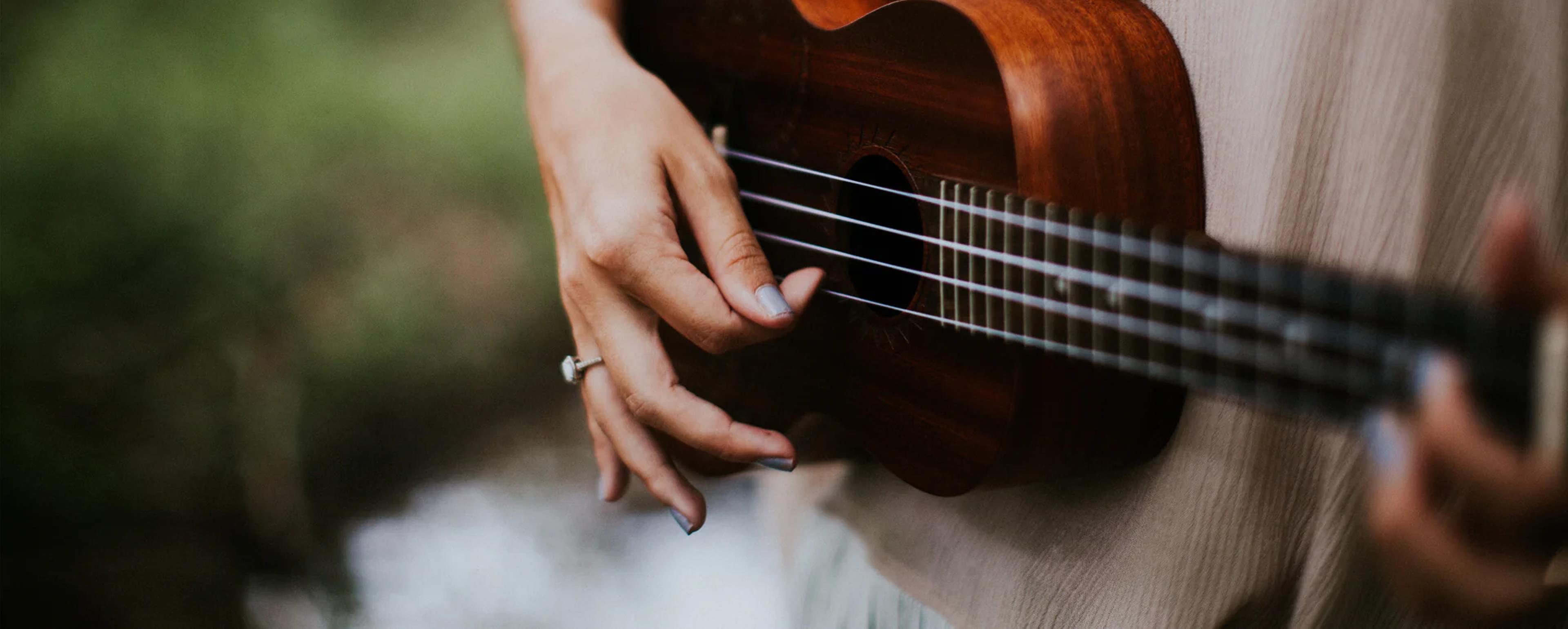 UKELELE LESSONS